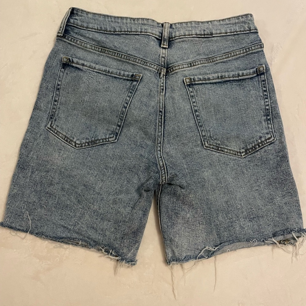 Women’s High Rise Denim Shorts - Picture 2 of 5